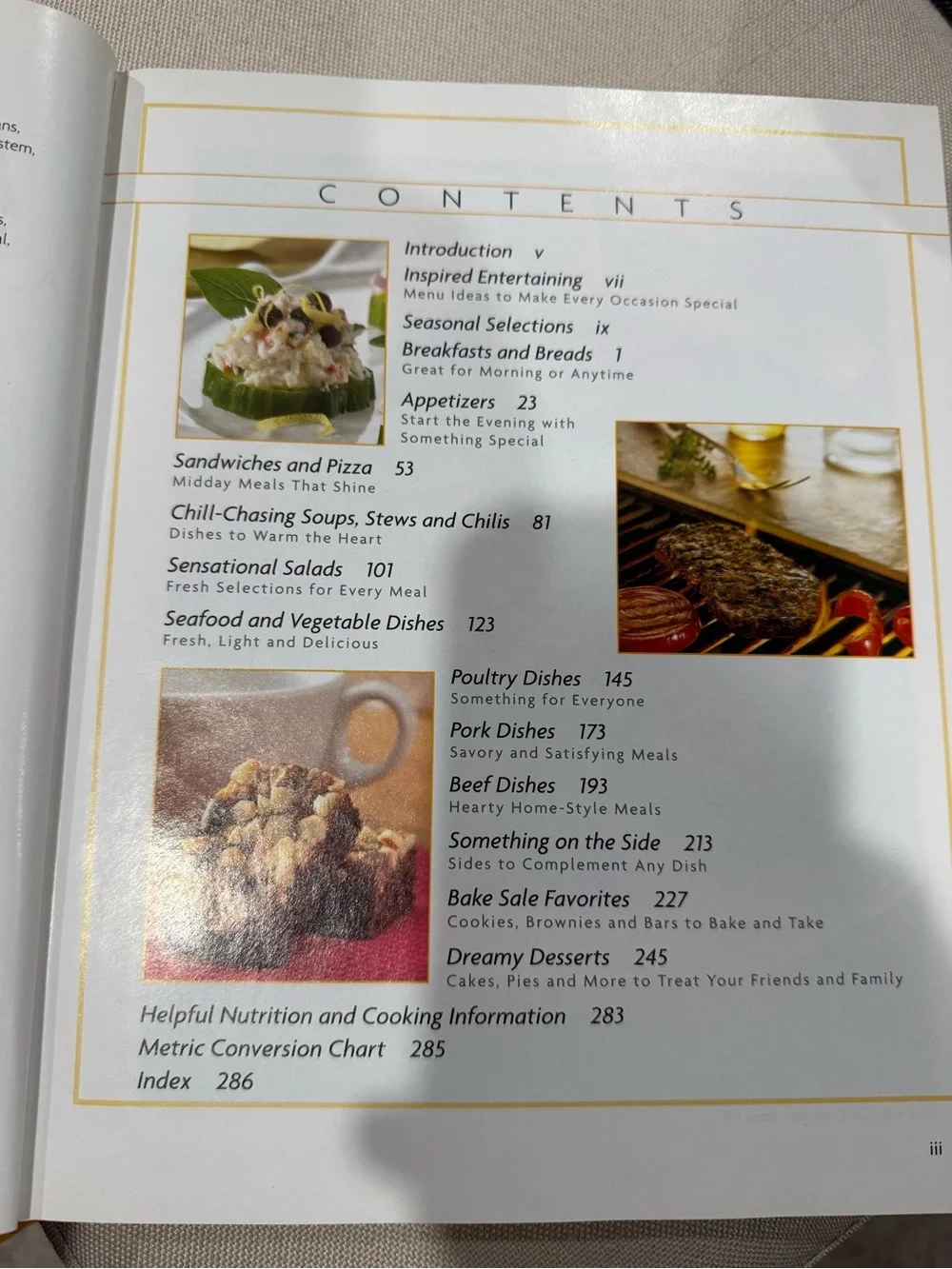 Betty Crocker 2005 Annual Recipes Cookbook - Yellow & Red Cover